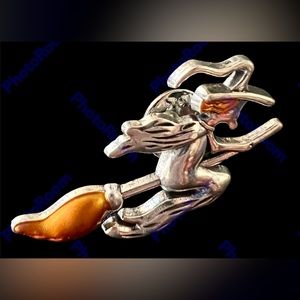 WITCH ON A BROOM PIN brooch
